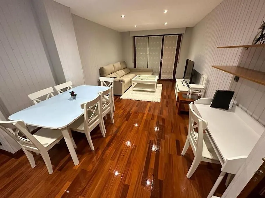 La Maison Blanche Irun 0*,